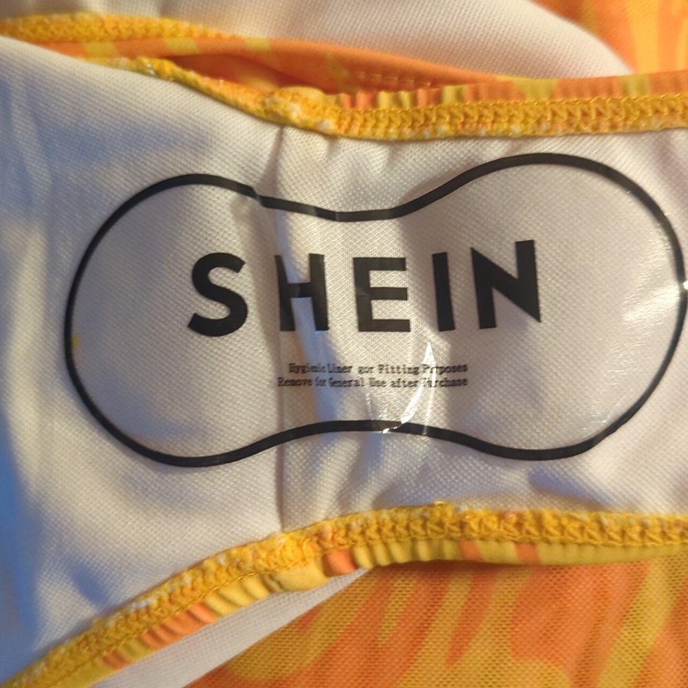 NWOT 3piece bikini set - Picture 2 of 4